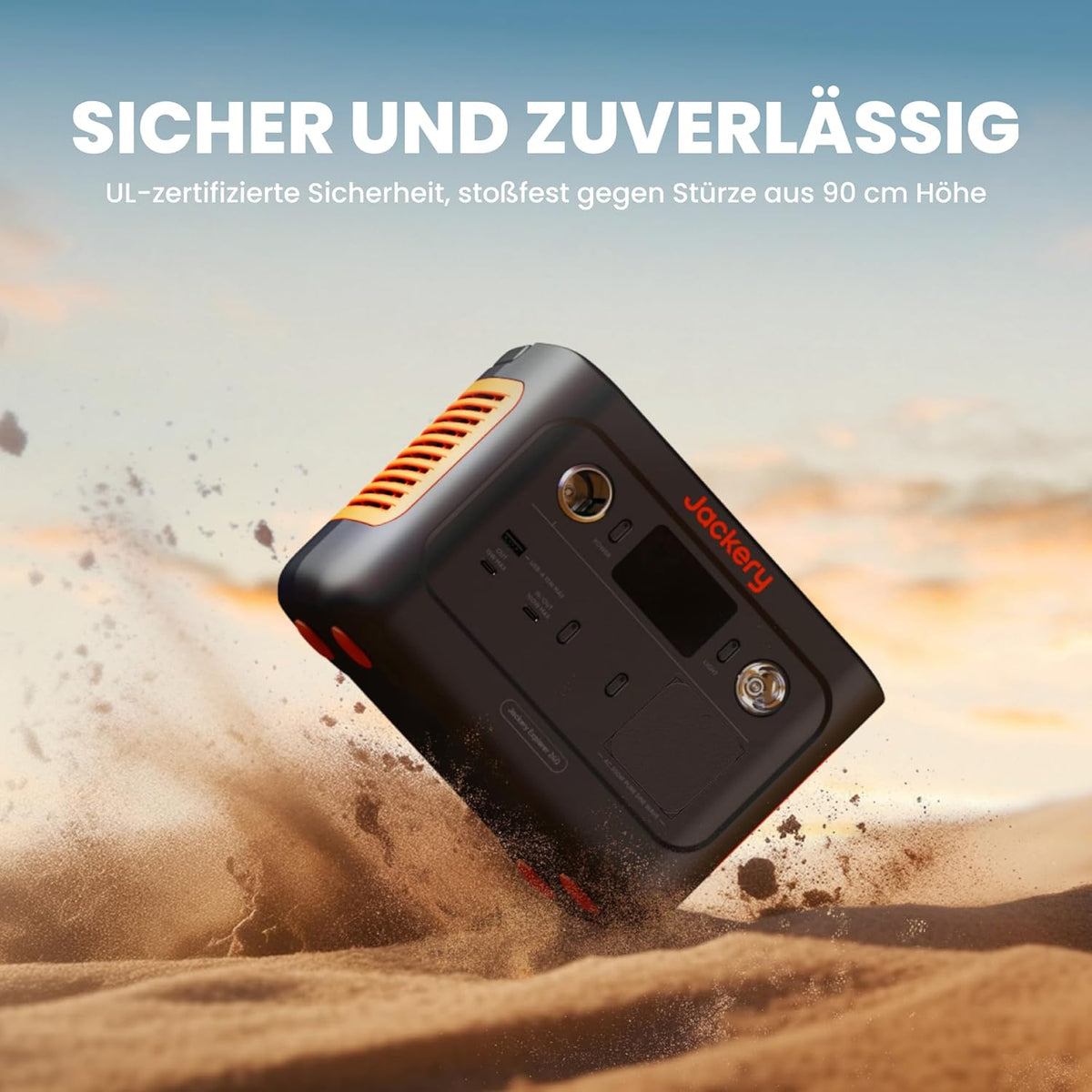Jackery Explorer 240 v2 im Sand – stoßfest gegen Stürze aus 90 cm Höhe